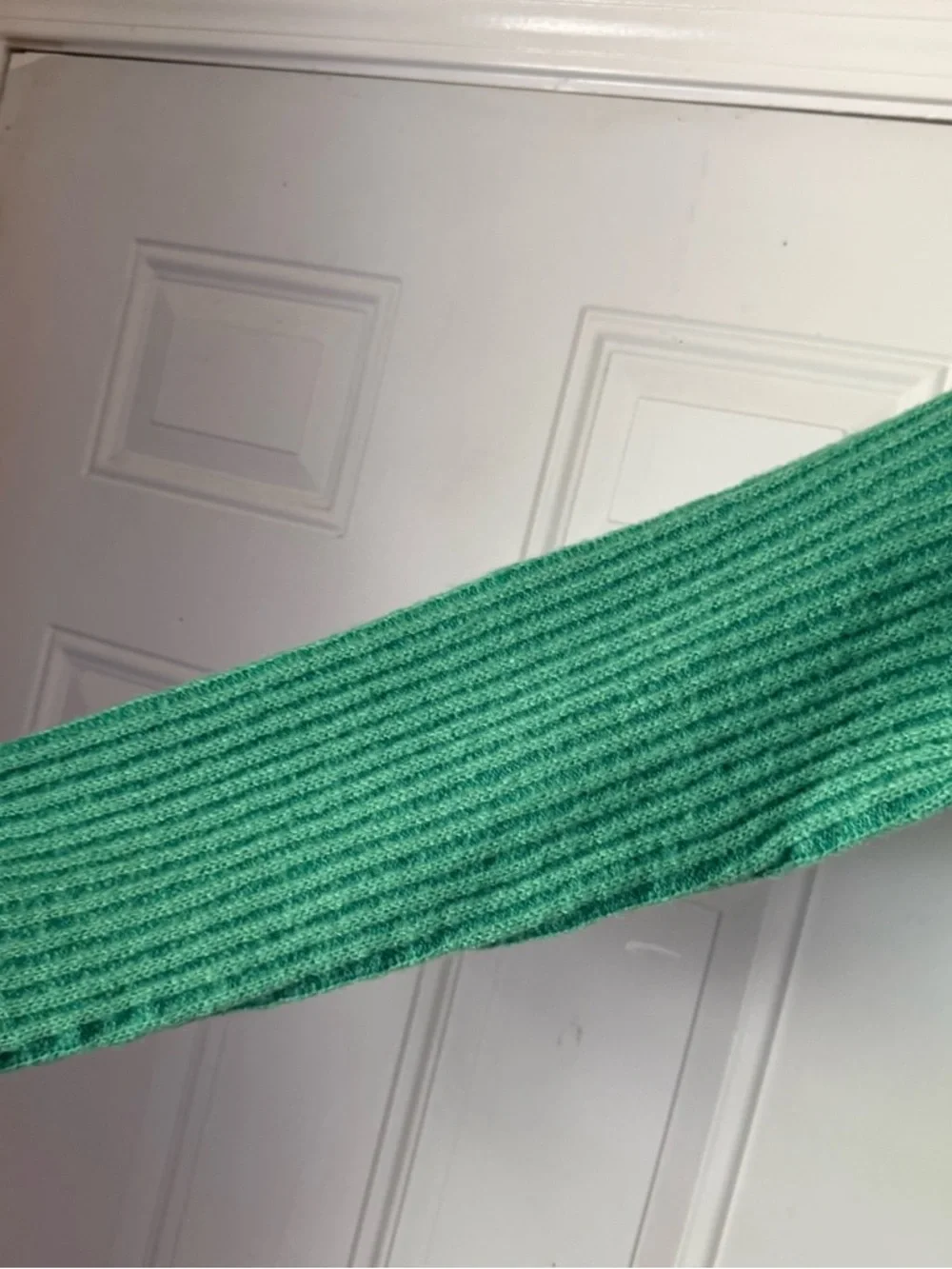 APPARIS teal mint rib ribbed recycled poly v-neck boxy cropped sweater‎